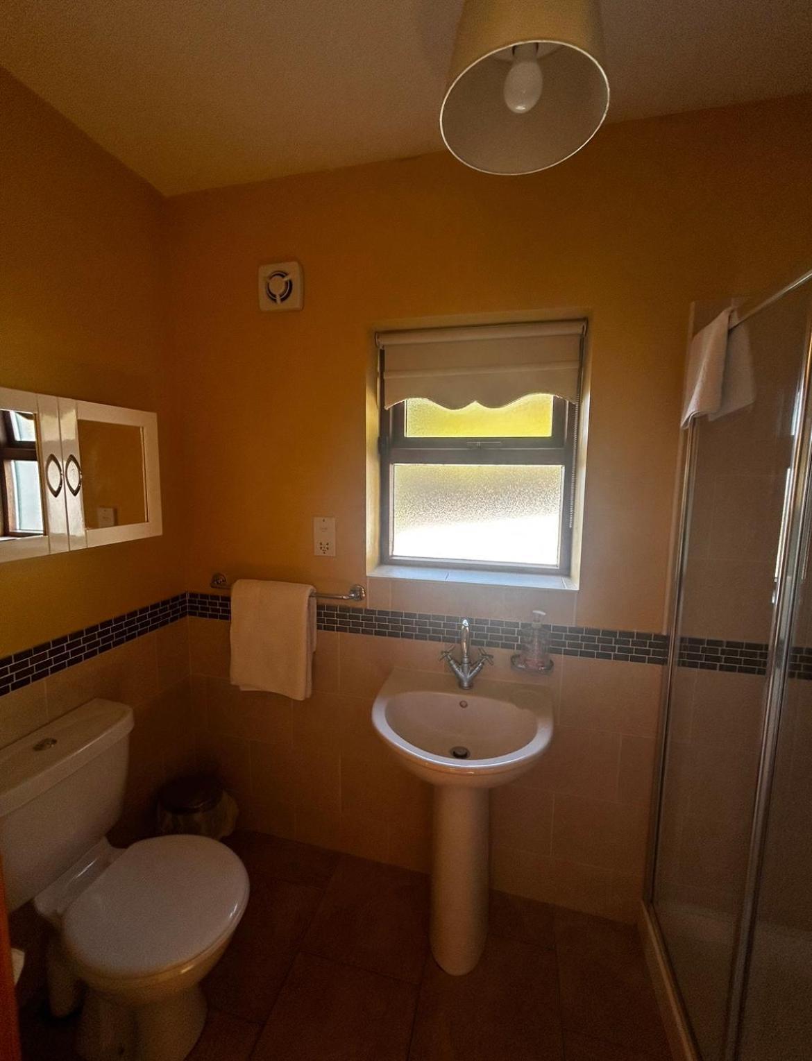 Yewwood Holiday home