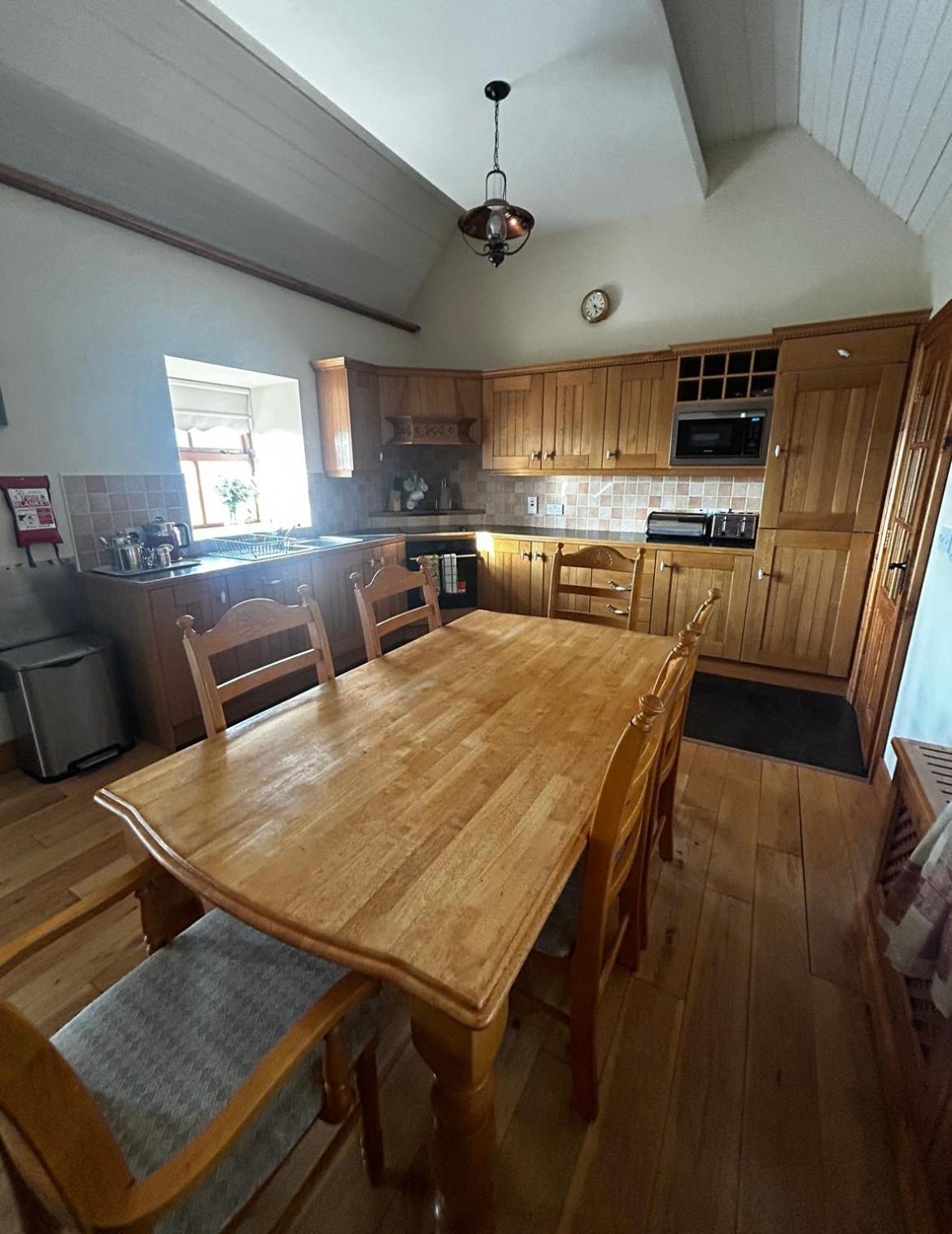 Holiday home Yewwood *